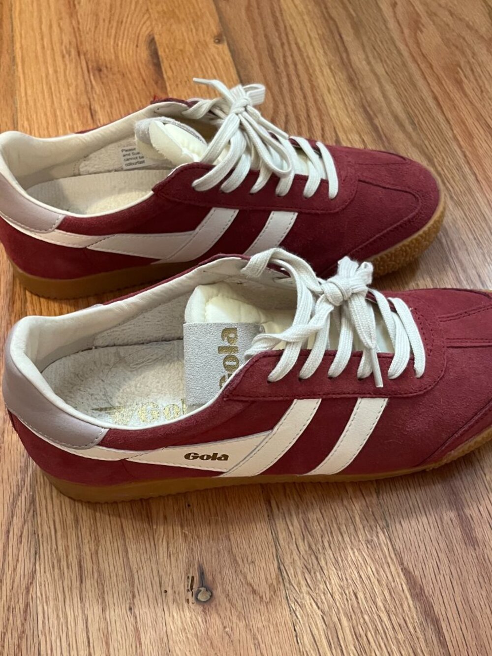 Gola Elan Sneakers - Bright Red (Burgundy) 8.5 barely worn - Picture 4 of 5